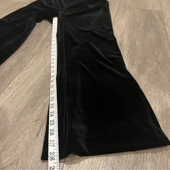 Vintage R&M Richards Black Velvet Velour Pants Size 8 Petite Wide Leg With Slit - Picture 7 of 11